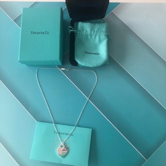 Necklace - Picture 2 of 5